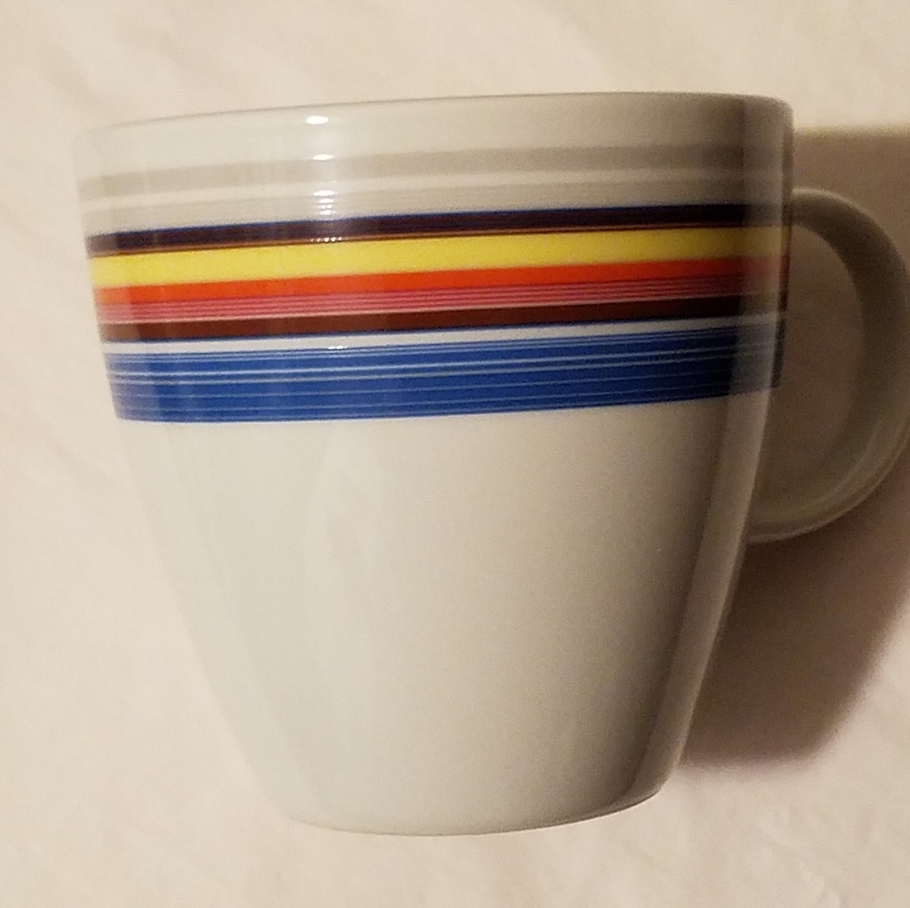 Bed, Bath & Beyond mug and coaster set - Picture 2 of 7